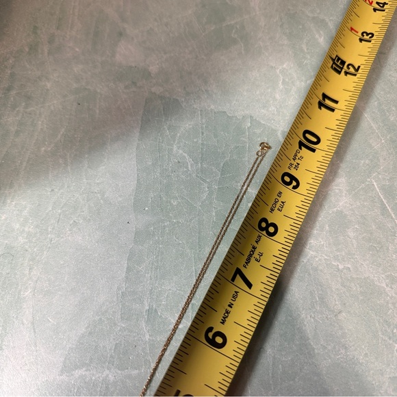 B.A.B. Barton A. Ballou 14K Gold Cross Pendant Necklace 3 Grams - Picture 6 of 8